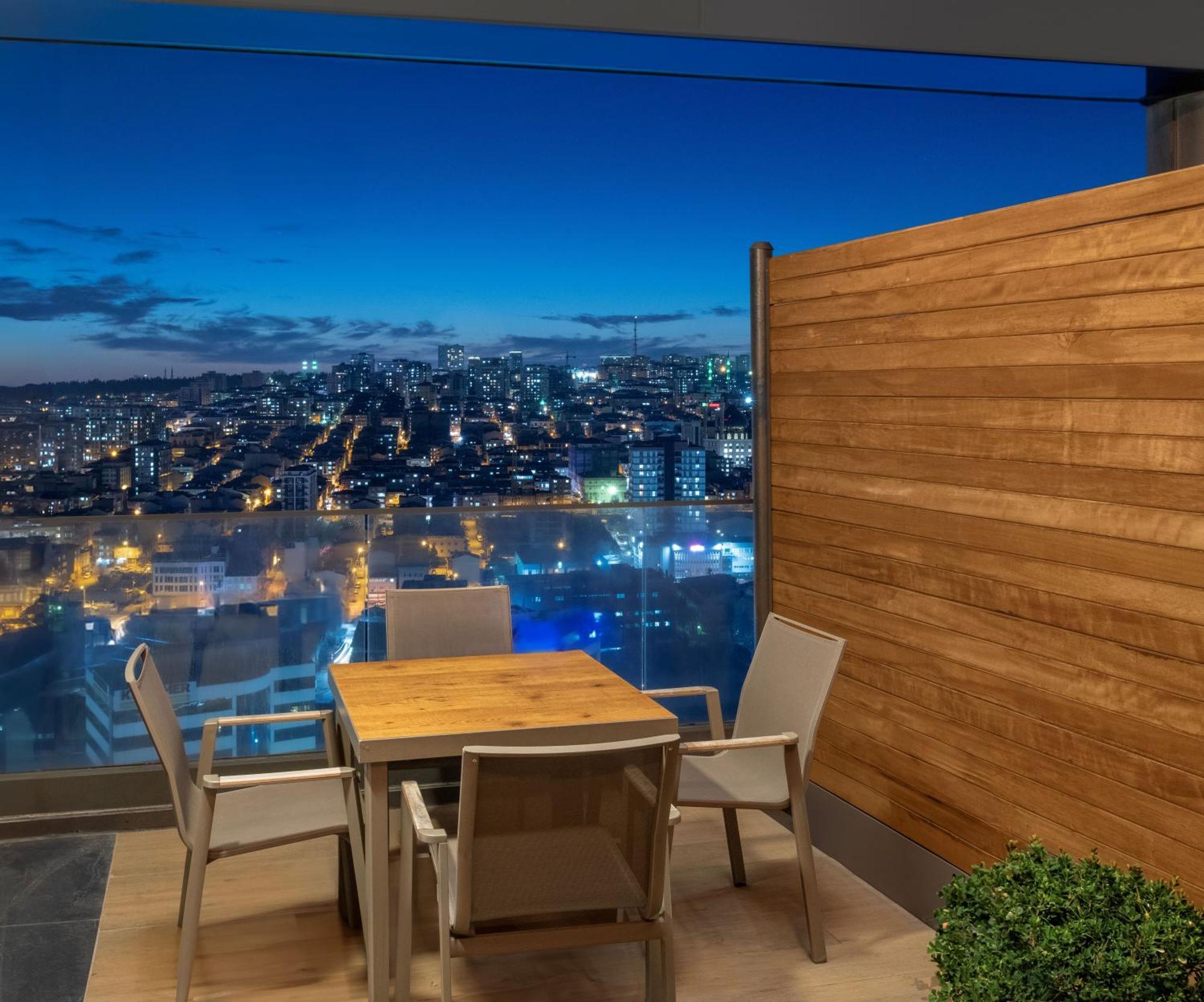 Movenpick Living Istanbul West Hotel Exterior foto