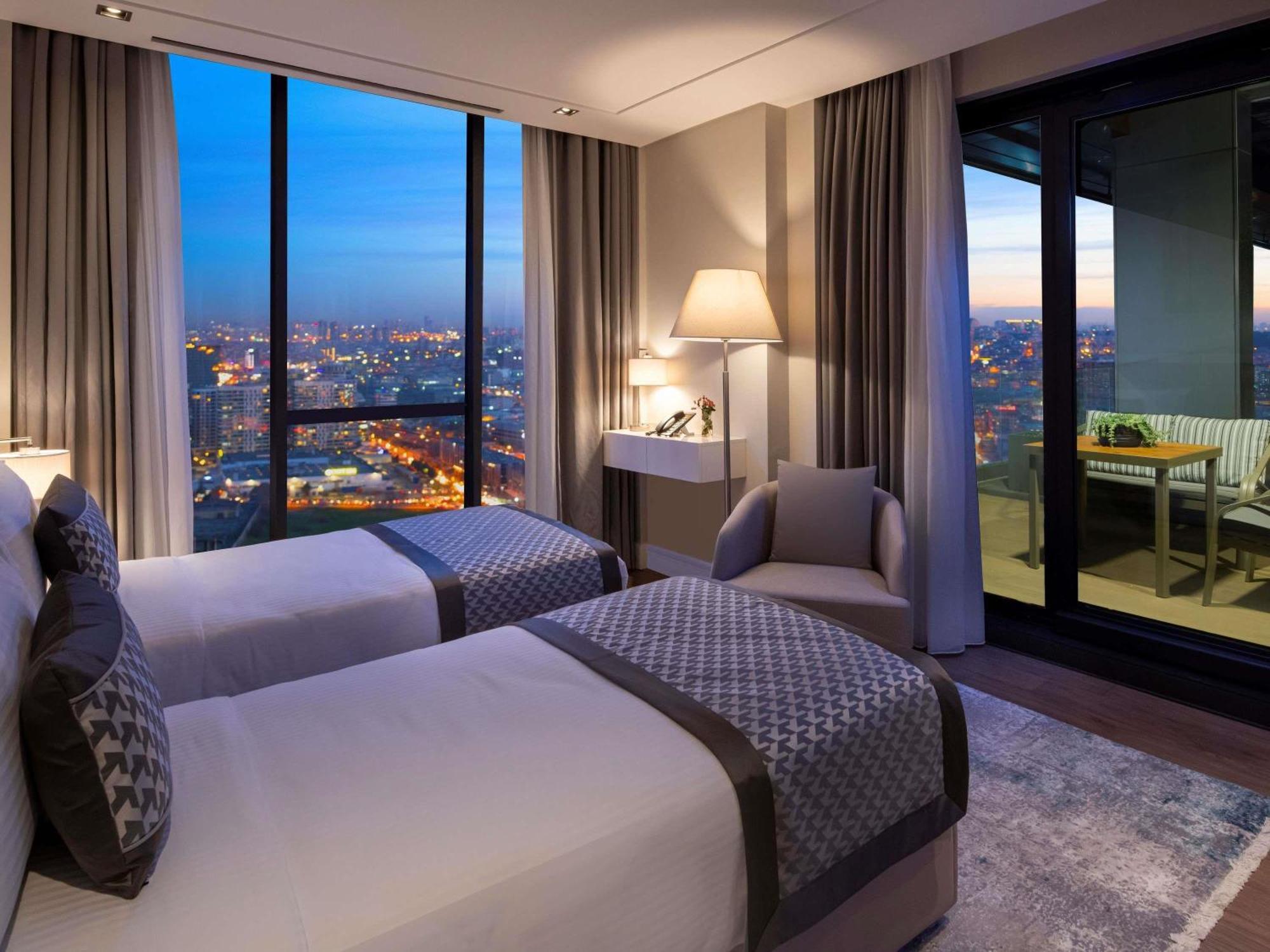Movenpick Living Istanbul West Hotel Exterior foto